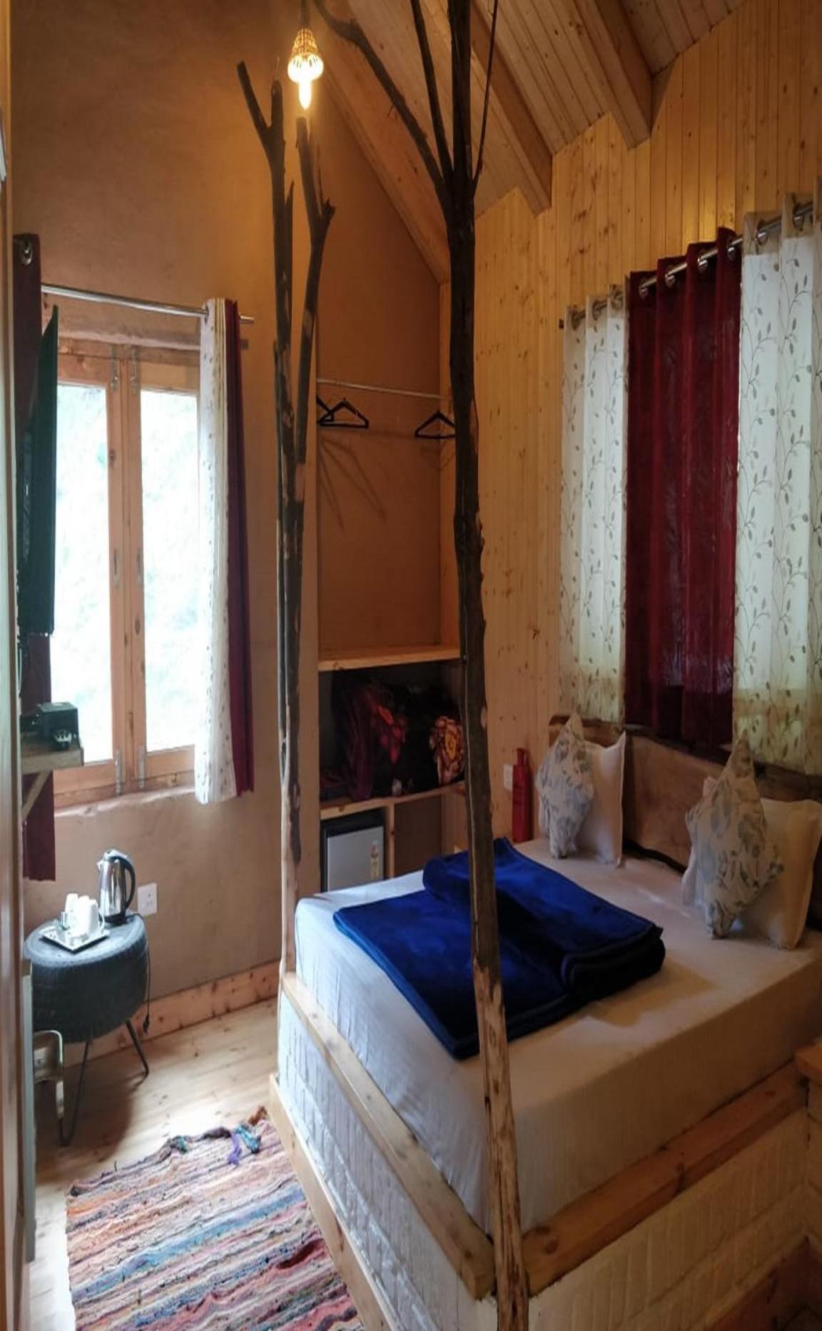 Offbeat Abodes - Tirthan Valley Banjār Extérieur photo