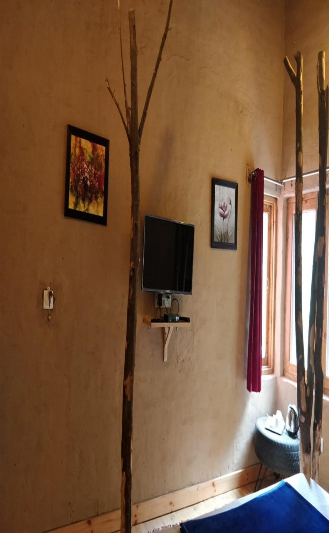Offbeat Abodes - Tirthan Valley Banjār Extérieur photo