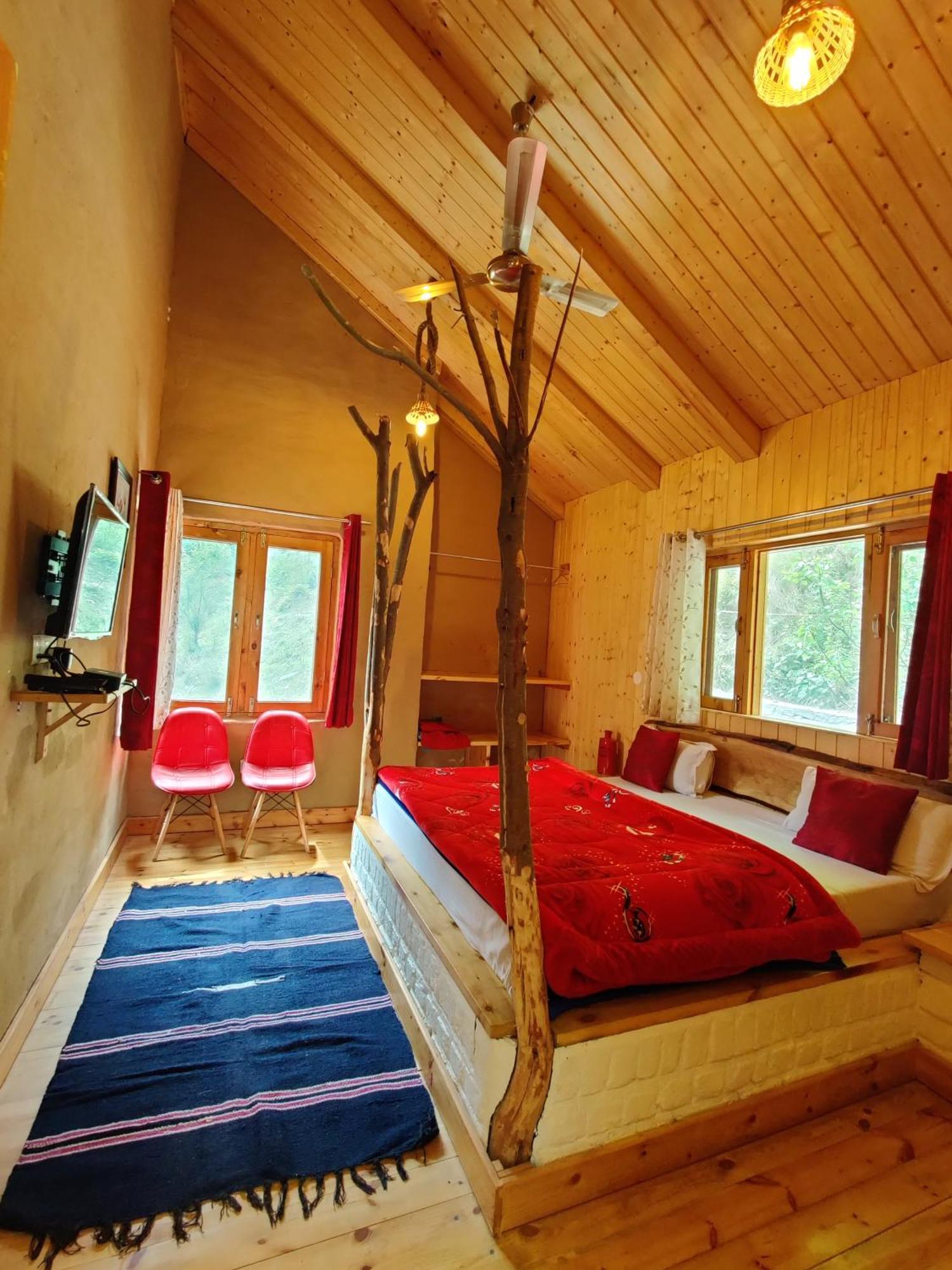 Offbeat Abodes - Tirthan Valley Banjār Extérieur photo