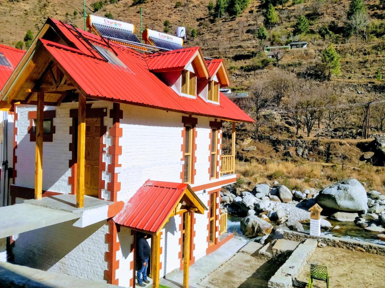 Offbeat Abodes - Tirthan Valley Banjār Extérieur photo